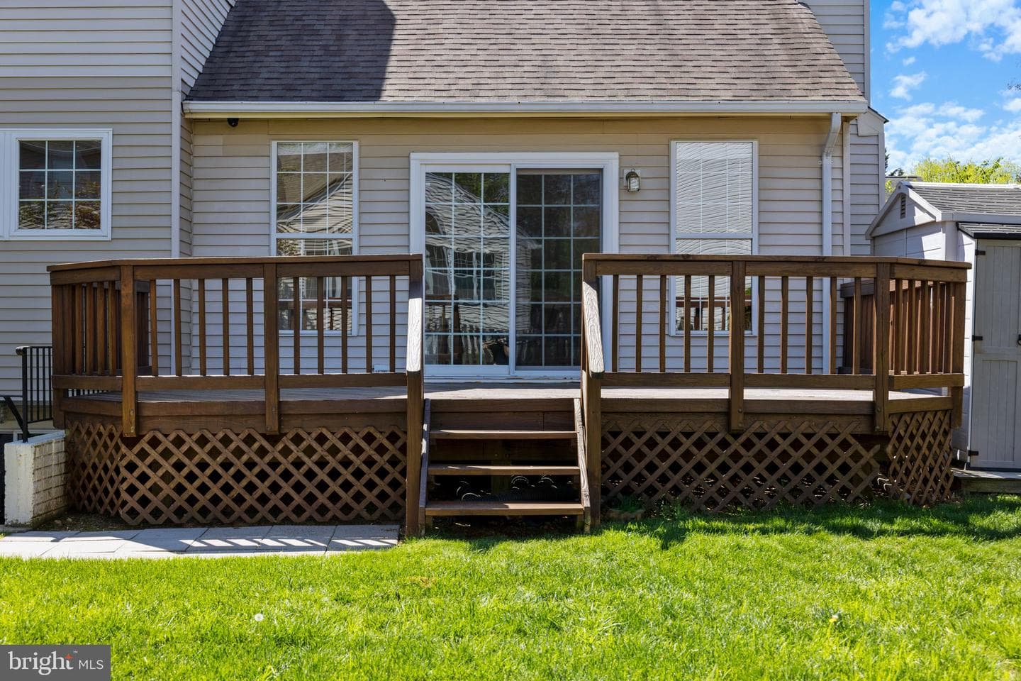 220 Ashton Drive SW photo 9
