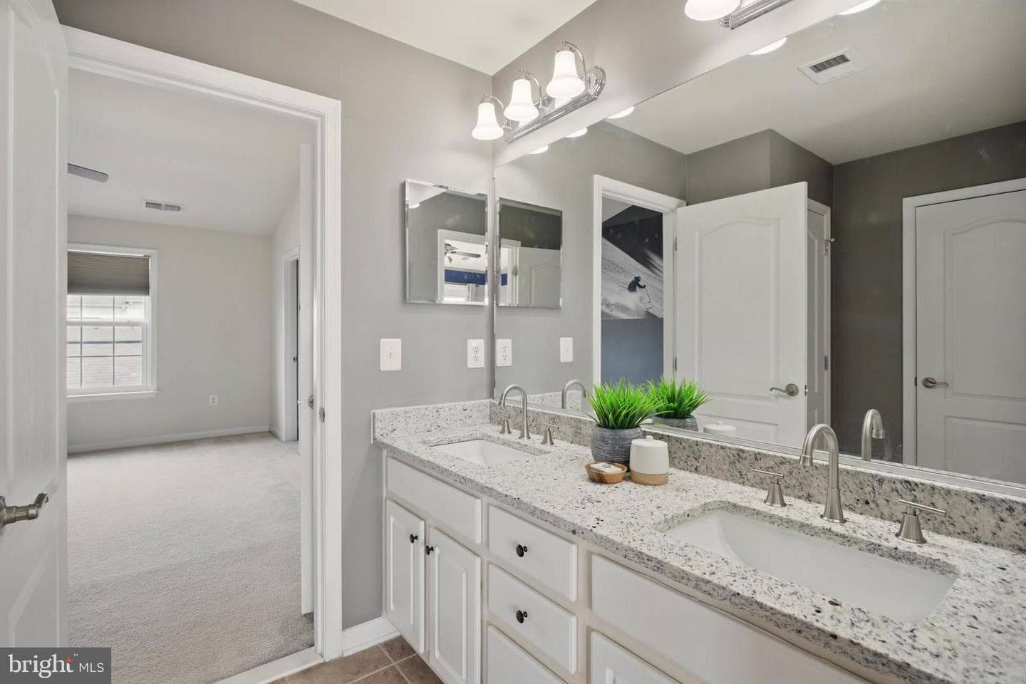 19398 Coppermine Square photo 42