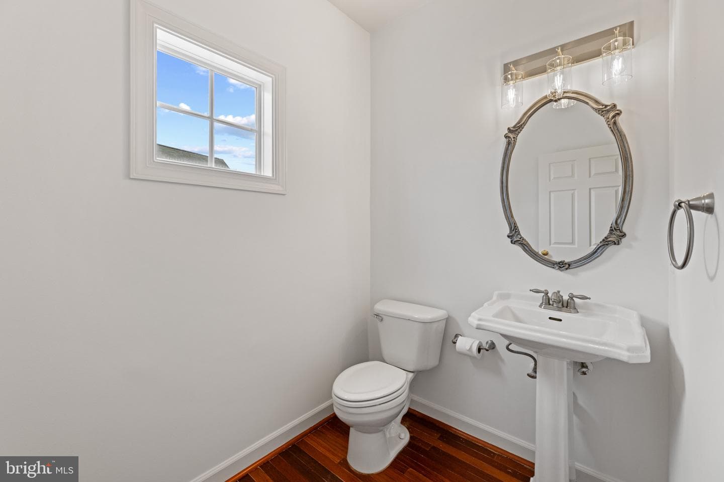 42640 Bradfords Telegraph Court photo 19