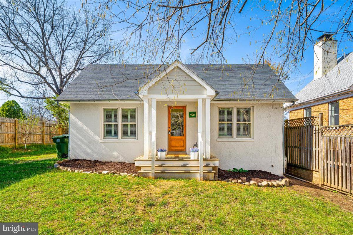 400 E Marshall Street photo 2