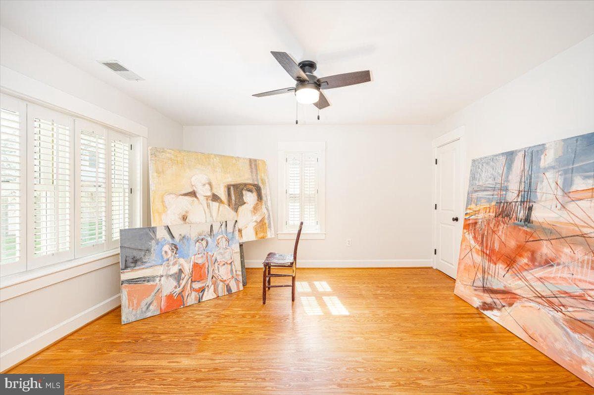 400 E Marshall Street photo 21