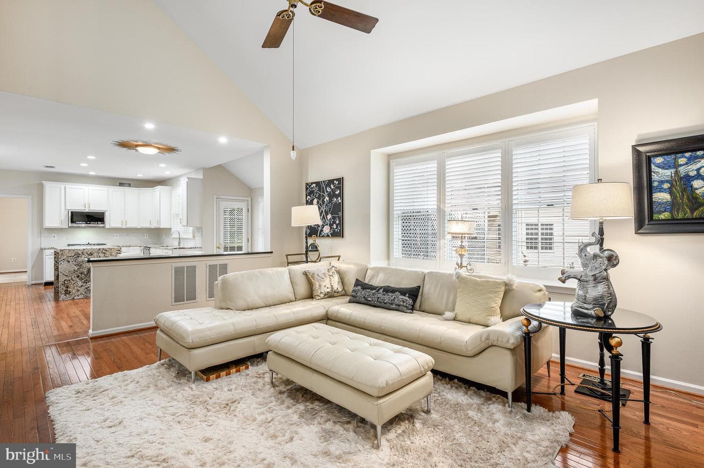 43623 London Way photo 20