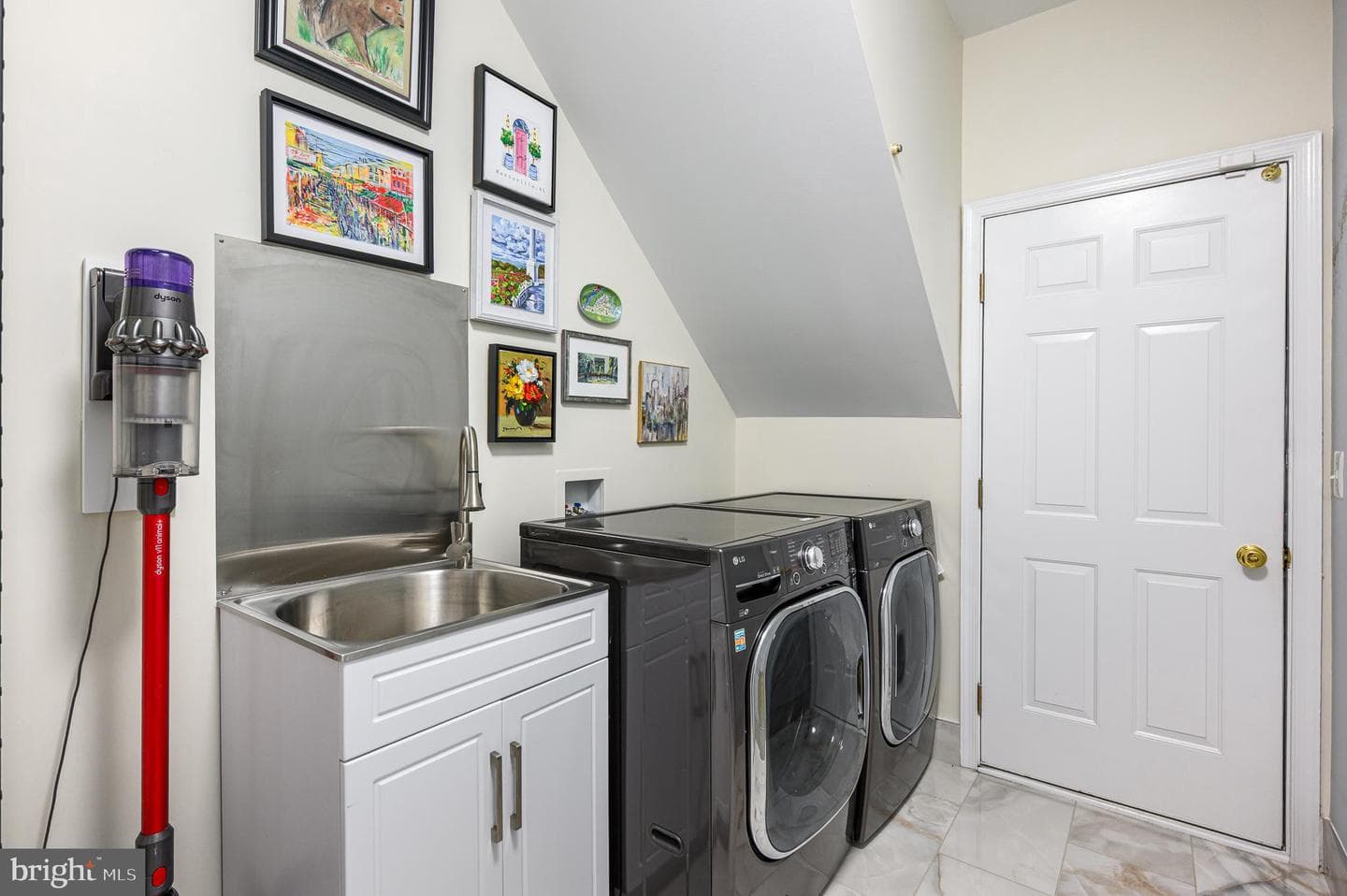 43623 London Way photo 24