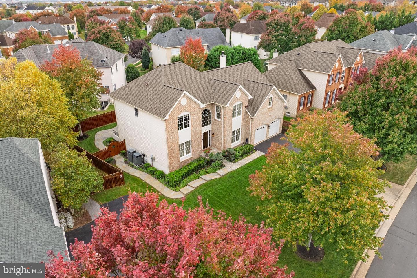 43623 London Way photo 69