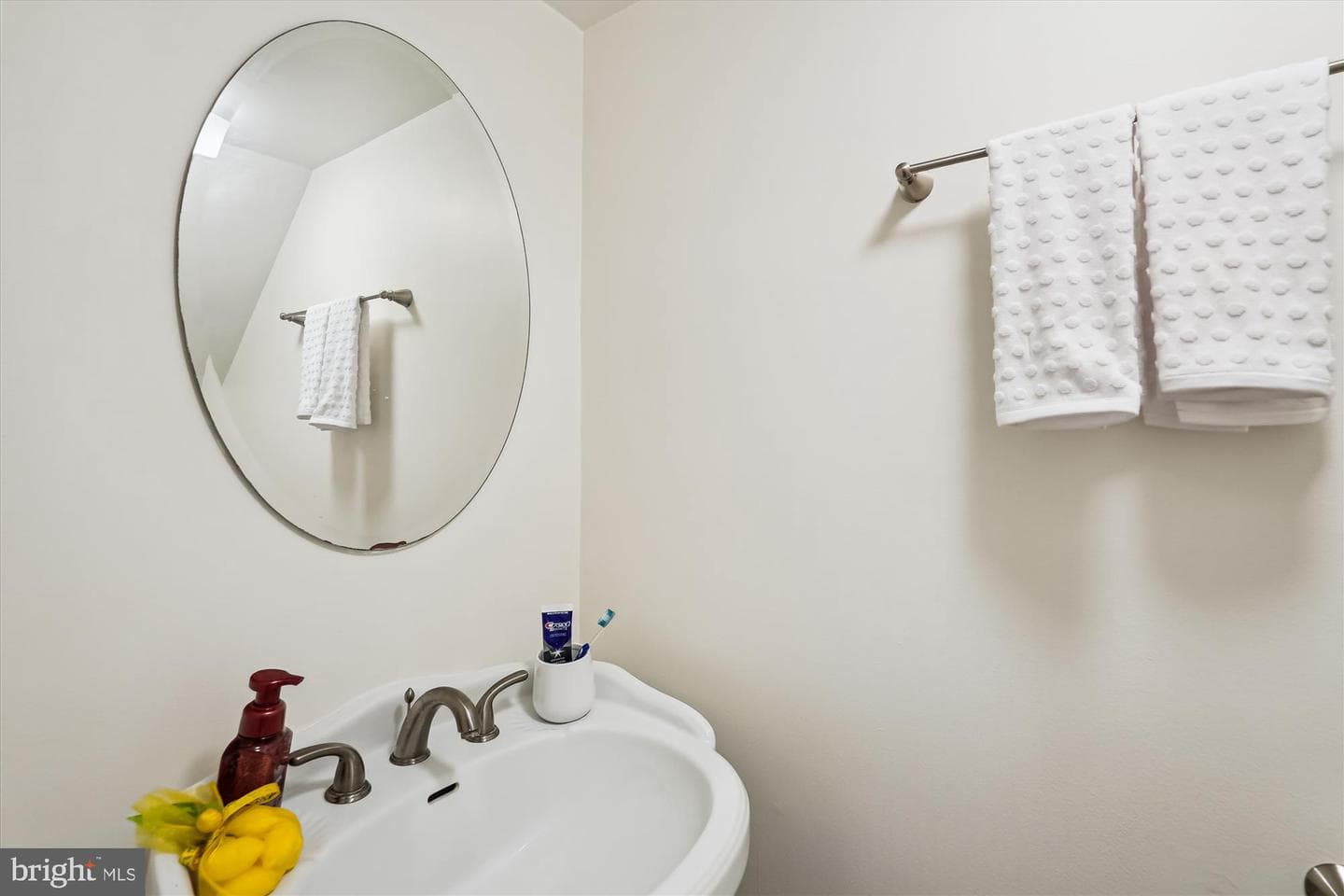 302 Argus Place photo 26