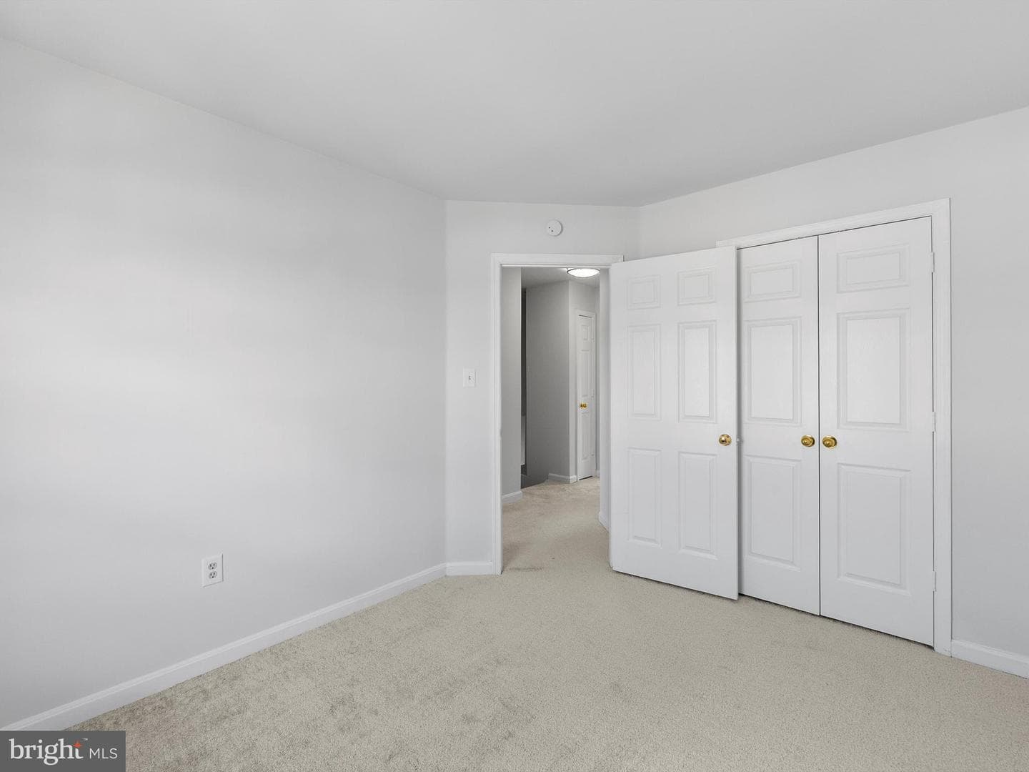 22937 Whitehall Terrace photo 15
