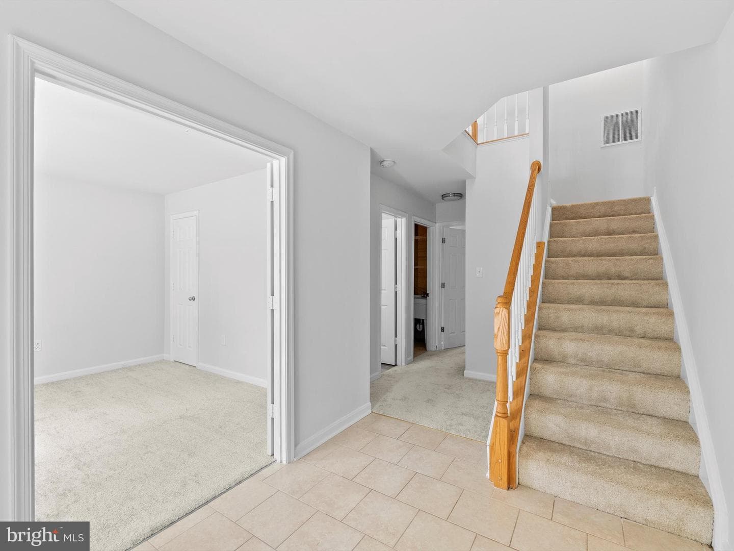 22937 Whitehall Terrace photo 2