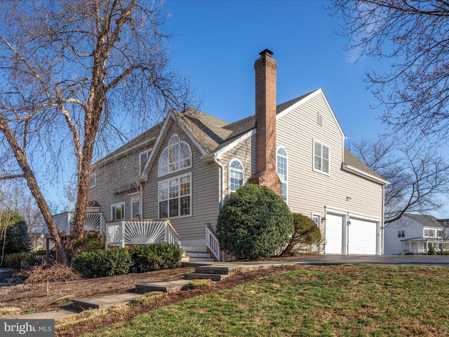 21428 Estate Place photo 2