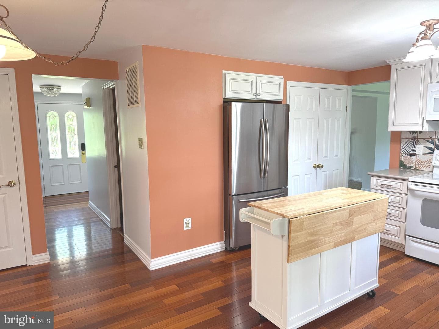 15608 Edgegrove Road photo 19