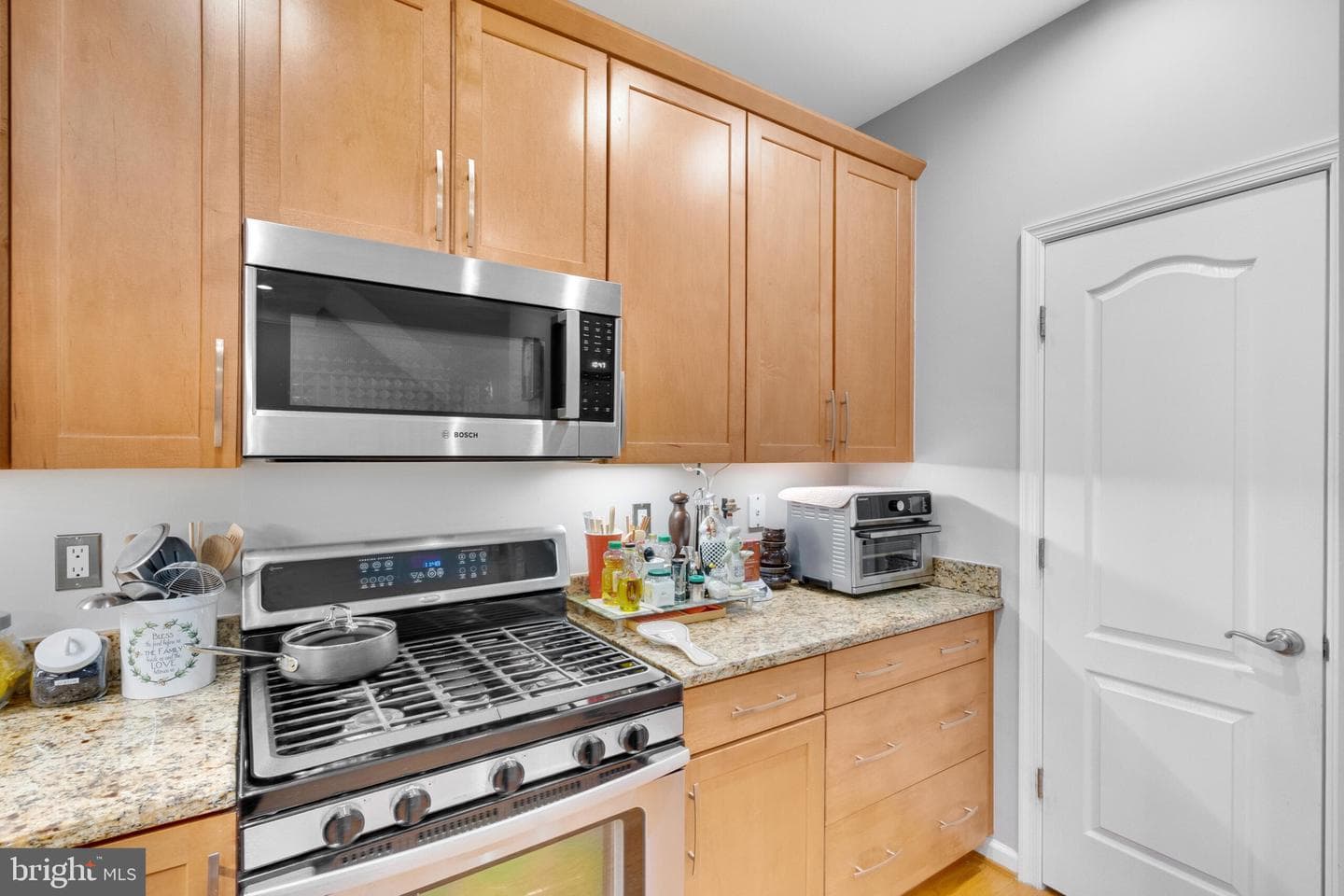 20920 Houseman Terrace photo 14