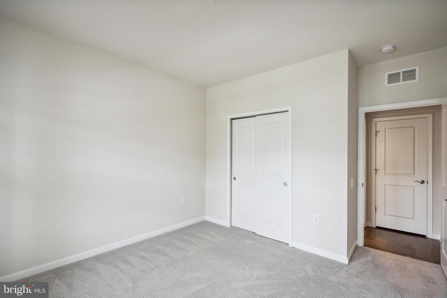 21729 Hawksbill High Circle photo 12