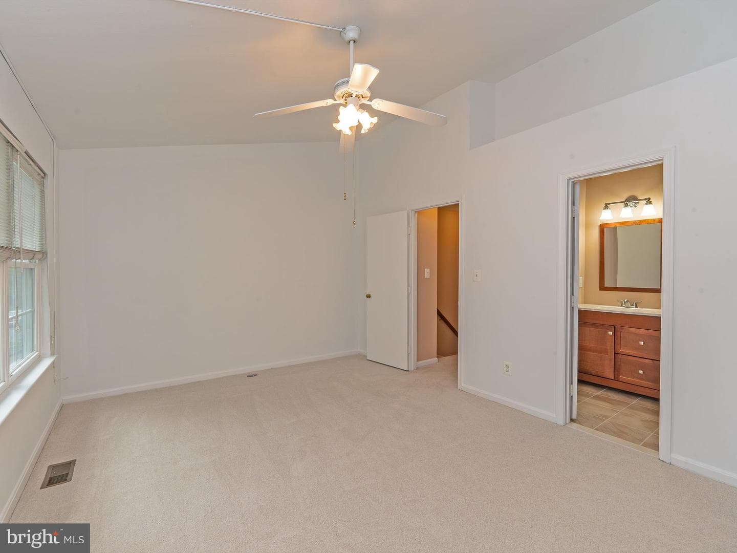 46708 Atwood Square #116 photo 15