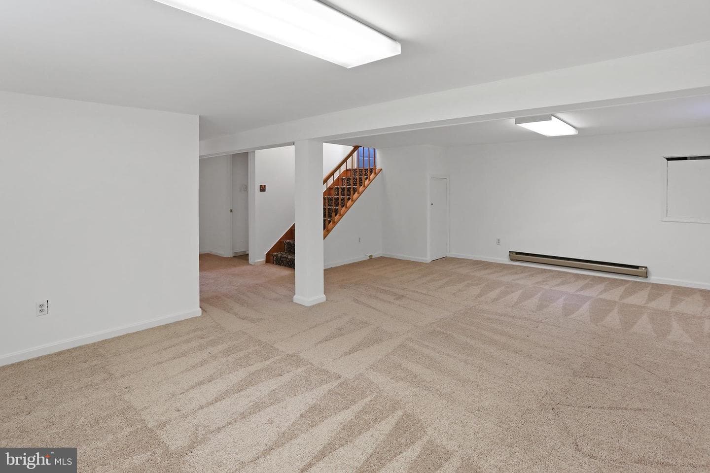 321 E E Street photo 23