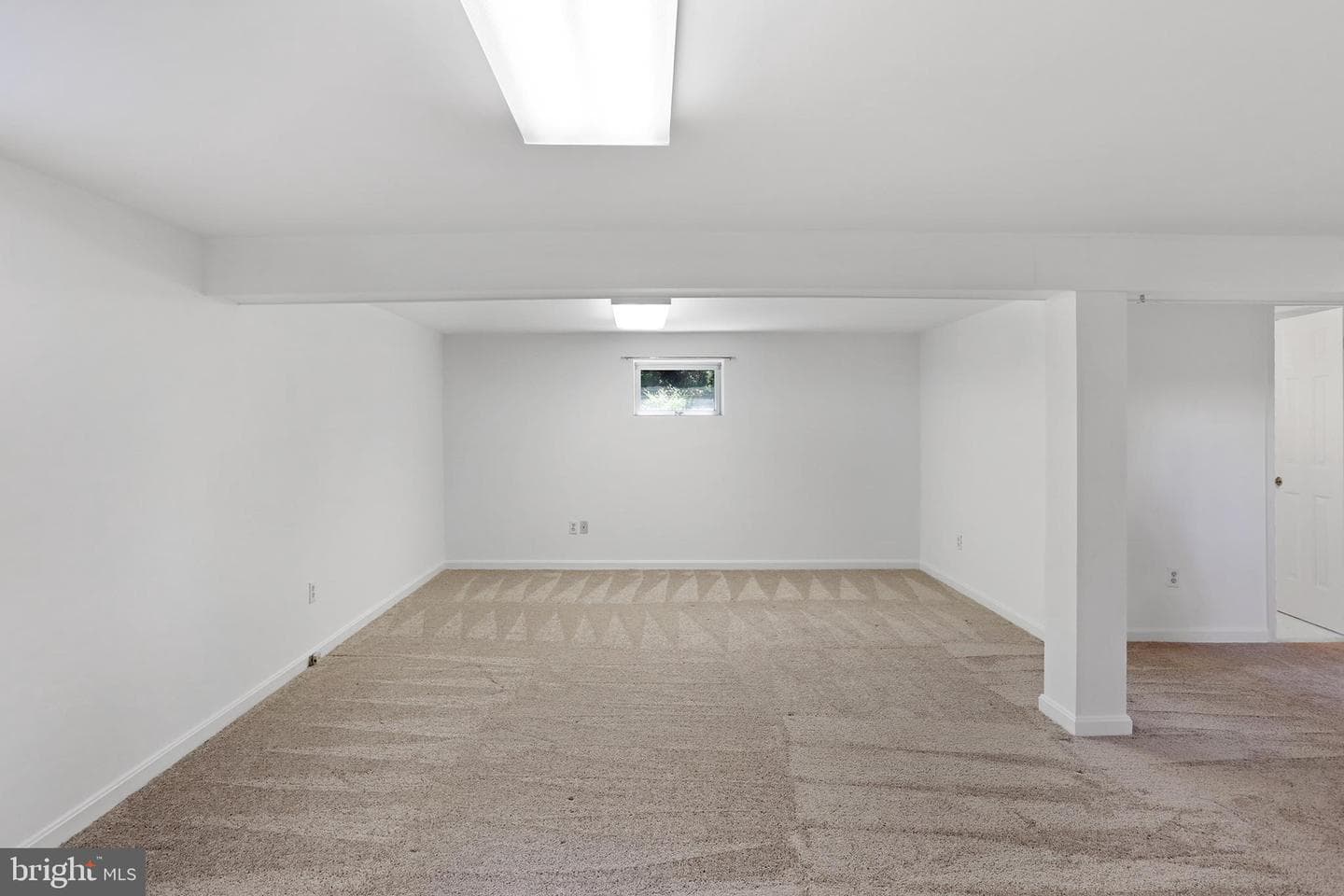 321 E E Street photo 25