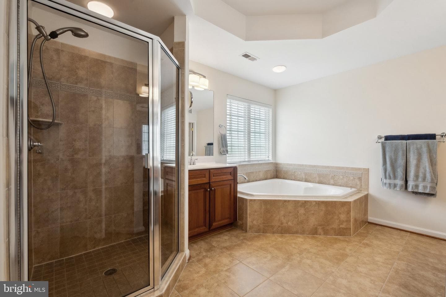 42795 Explorer Drive photo 19