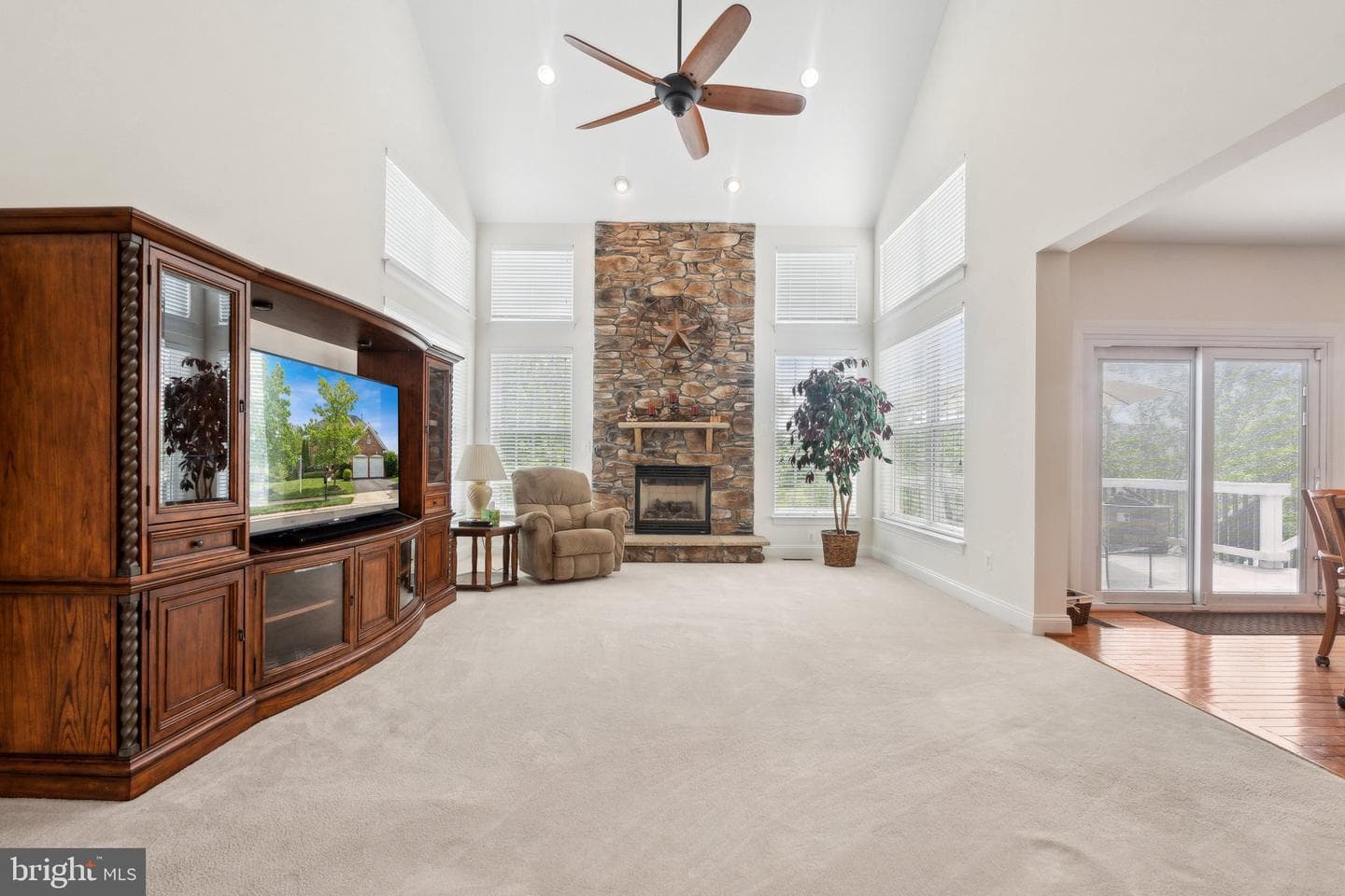 42795 Explorer Drive photo 8