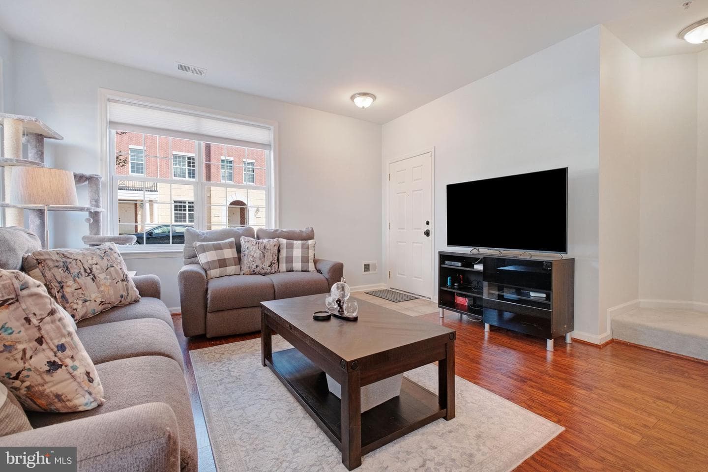 42587 Hollyhock Terrace photo 3