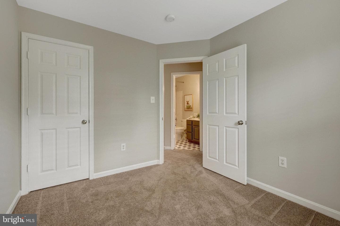 45559 Grand Central Square photo 25