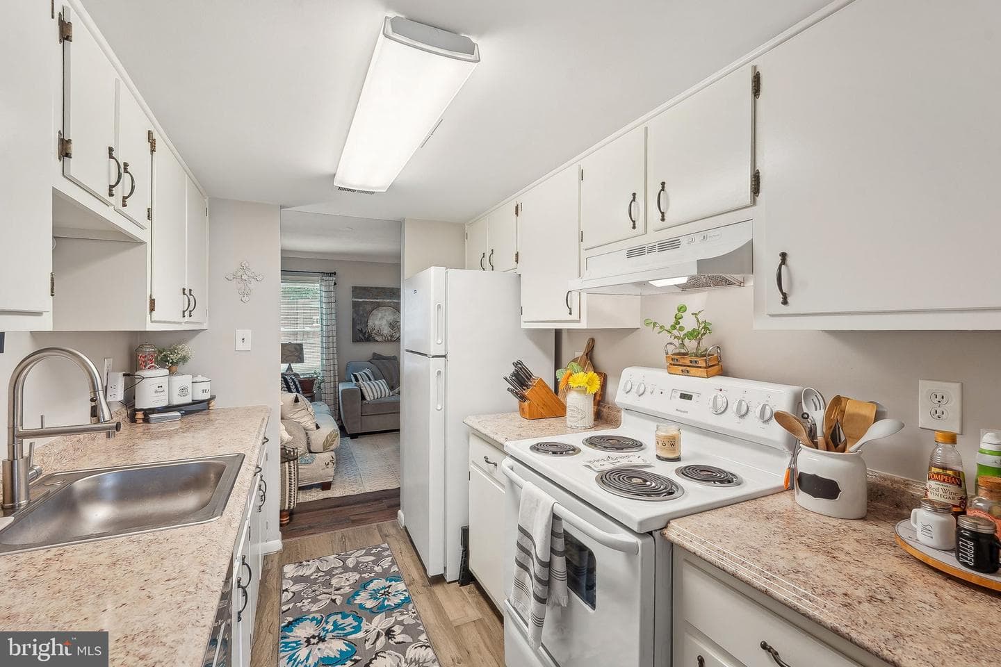 514 Crestwood Street SW photo 3