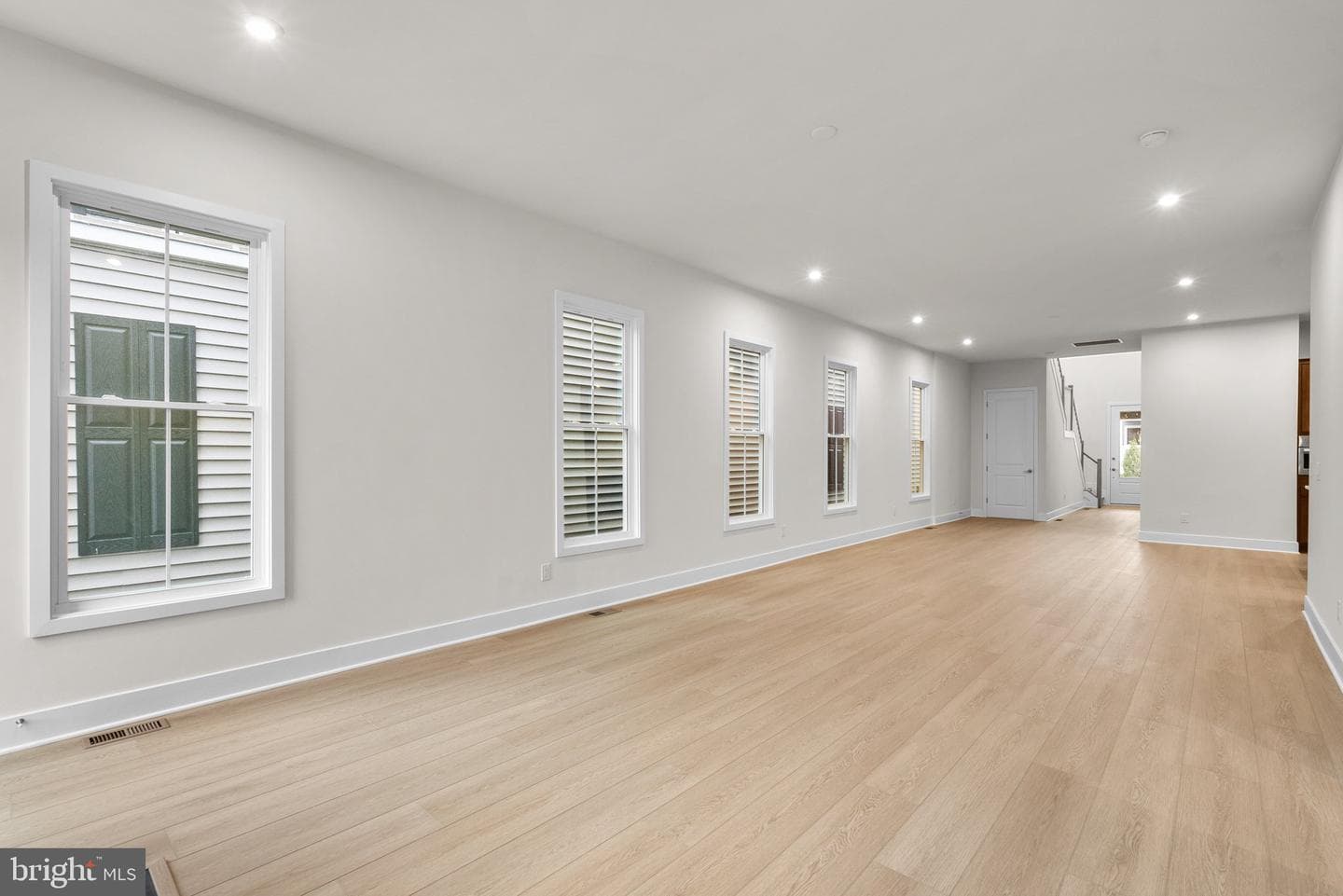 44470 Coalport Terrace photo 13