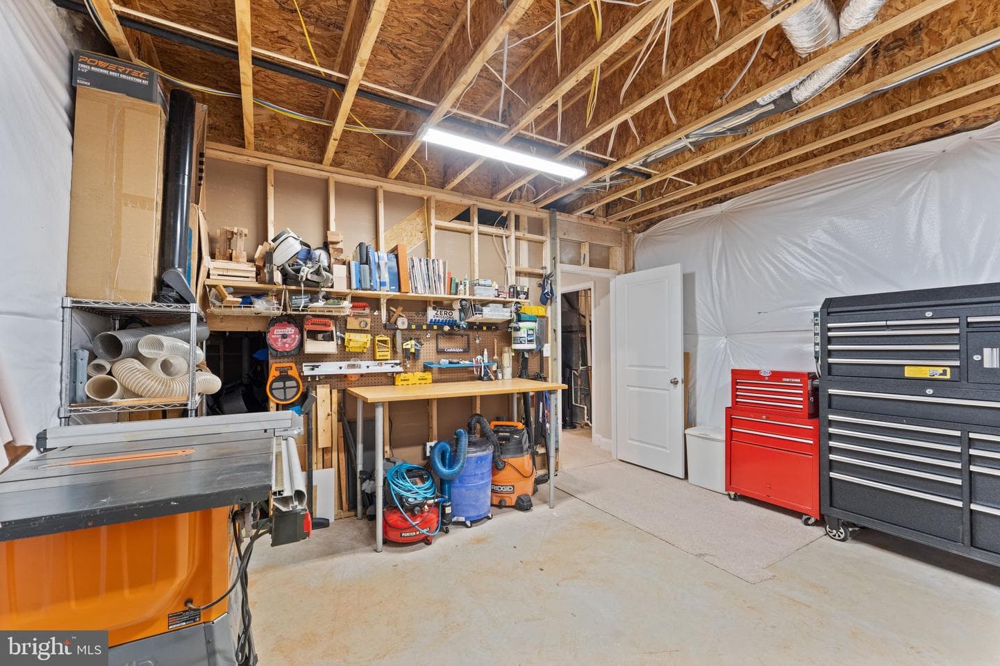 103 Dizerega Court SW photo 47
