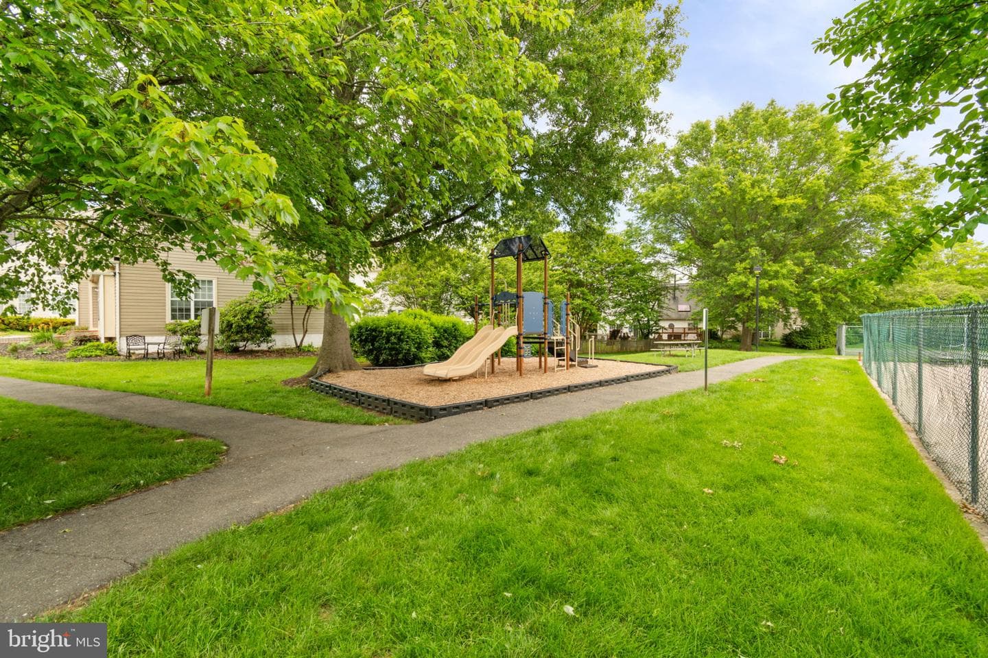 336 Deerpath Avenue SW photo 52