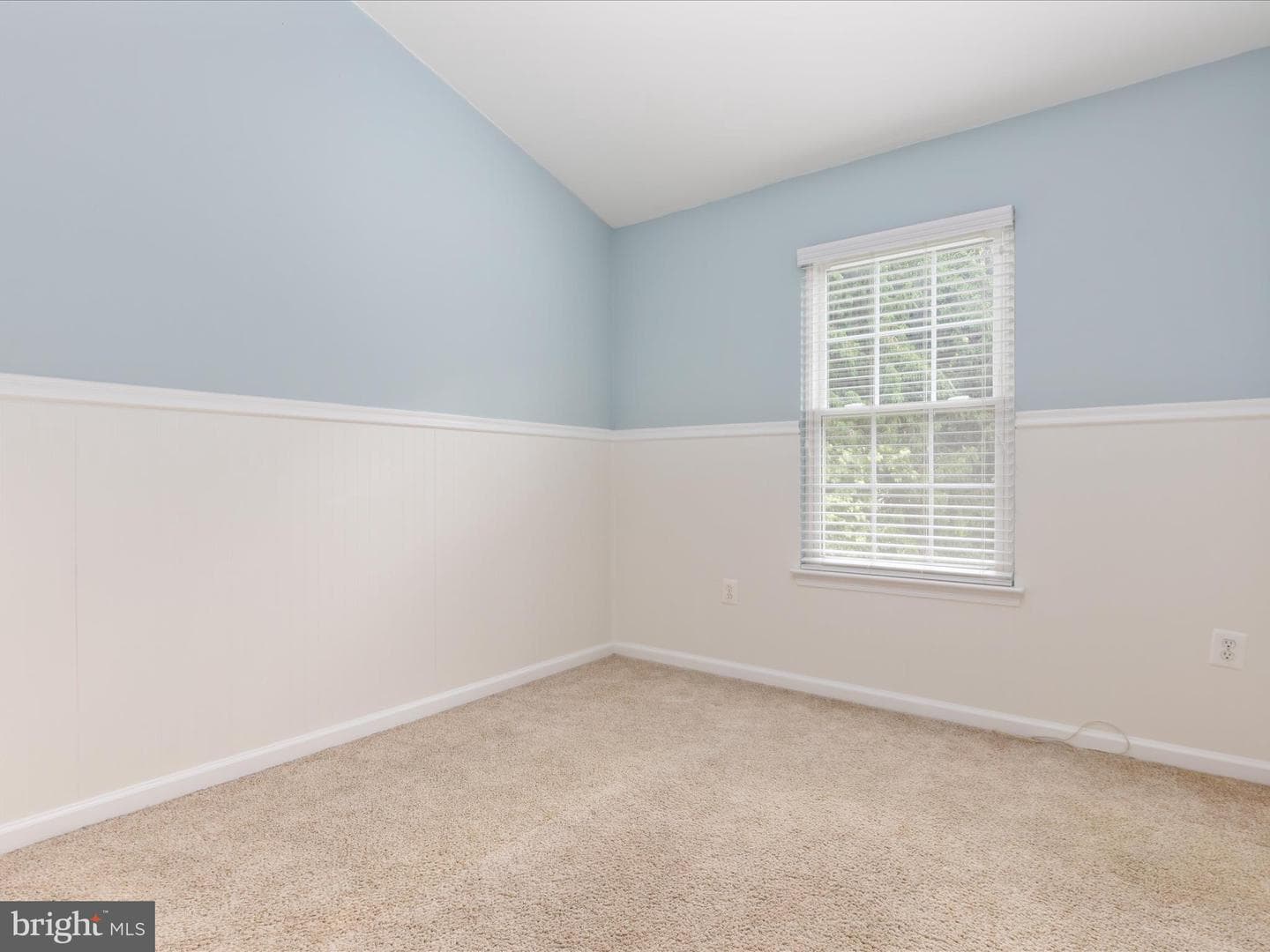 21586 Bankbarn Terrace photo 20