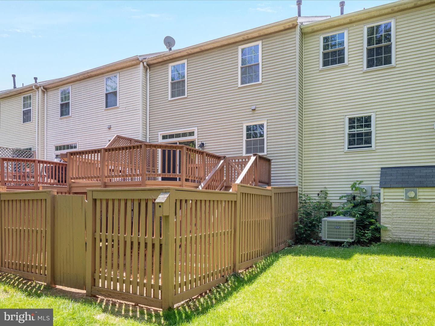 21586 Bankbarn Terrace photo 34