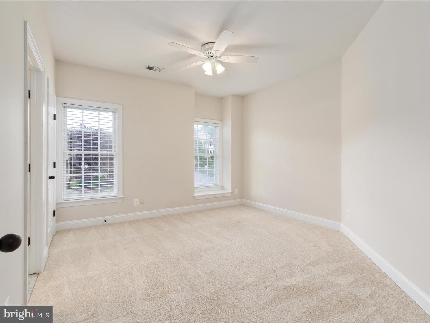 43213 Burning Tree Place photo 33