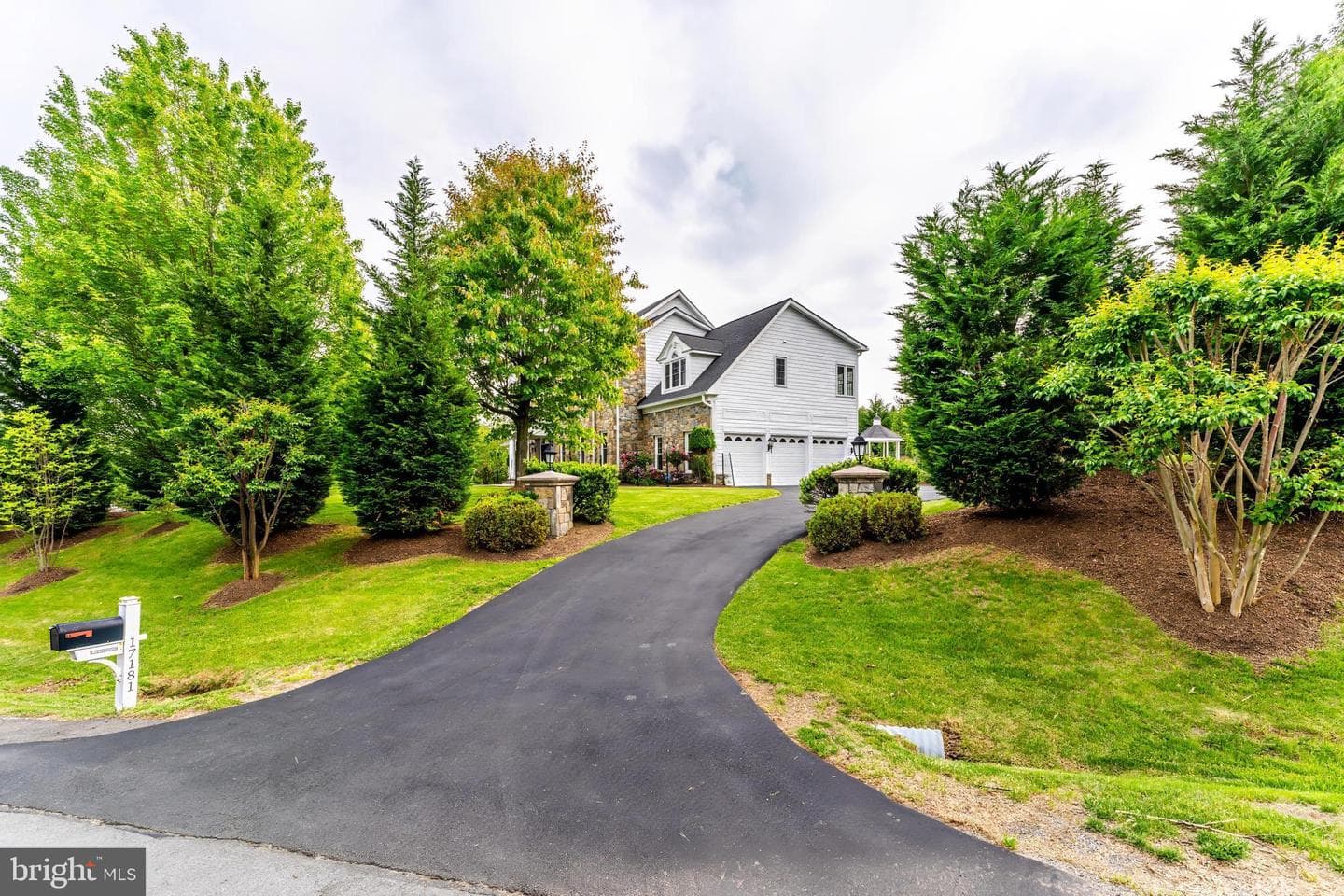17181 Bold Venture Drive photo 46