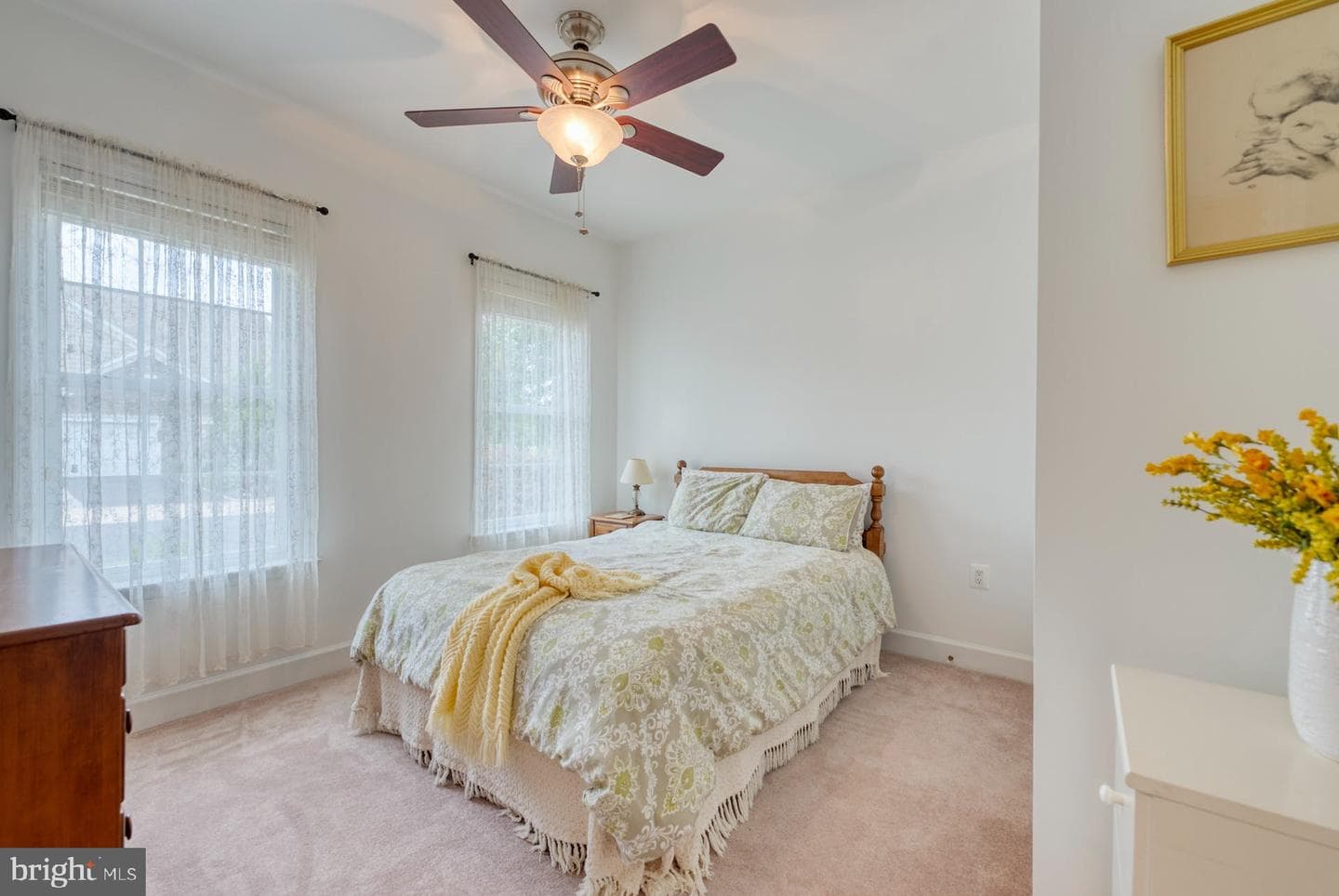 44458 Maltese Falcon Square photo 24