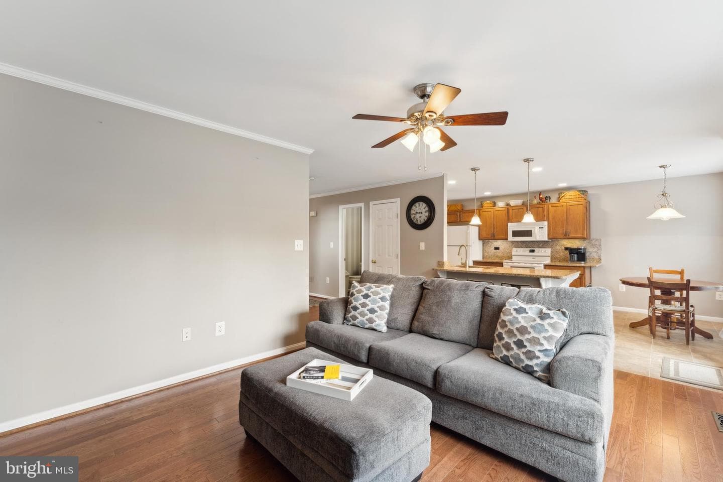 35934 Newberry Crossing Place photo 8