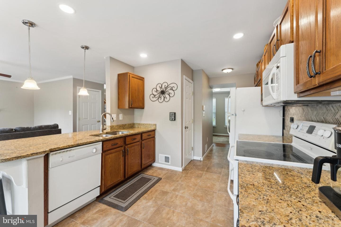 35934 Newberry Crossing Place photo 9
