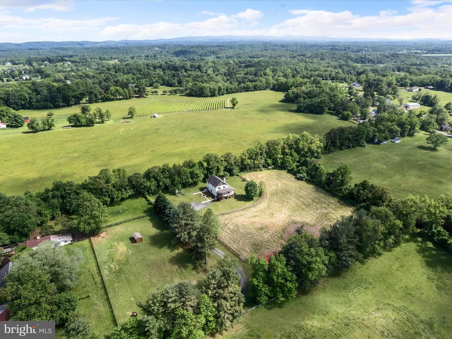 36711 Philomont Road photo 63