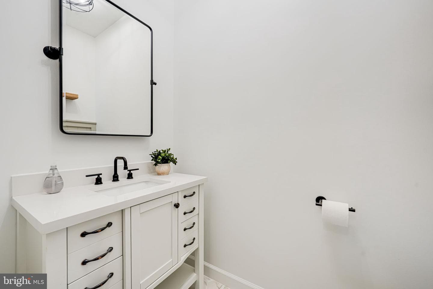 38452 Millstone photo 20