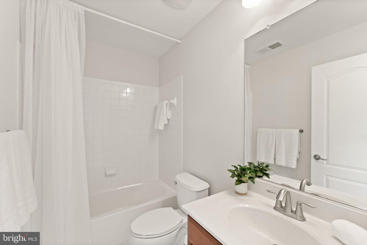 21928 Providence Forge Drive photo 55