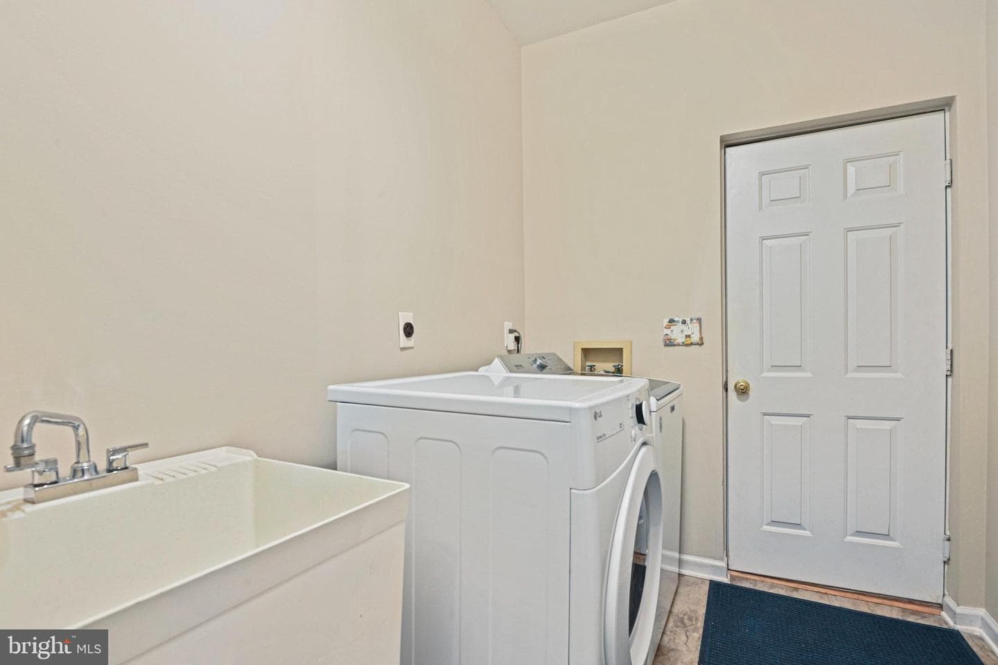 44073 Chadds Ford Court photo 23