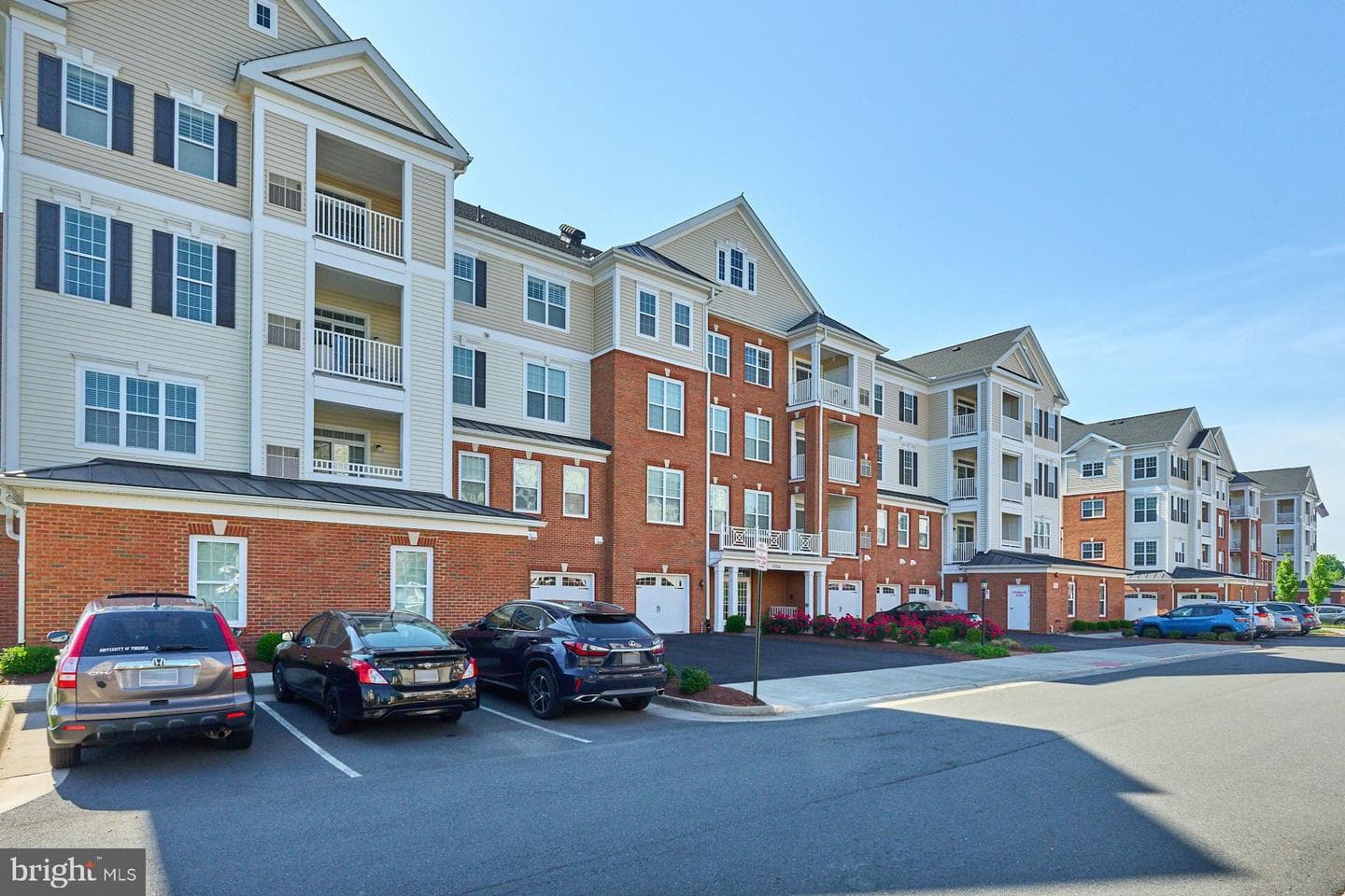 21004 Rocky Knoll Square #303 photo 3