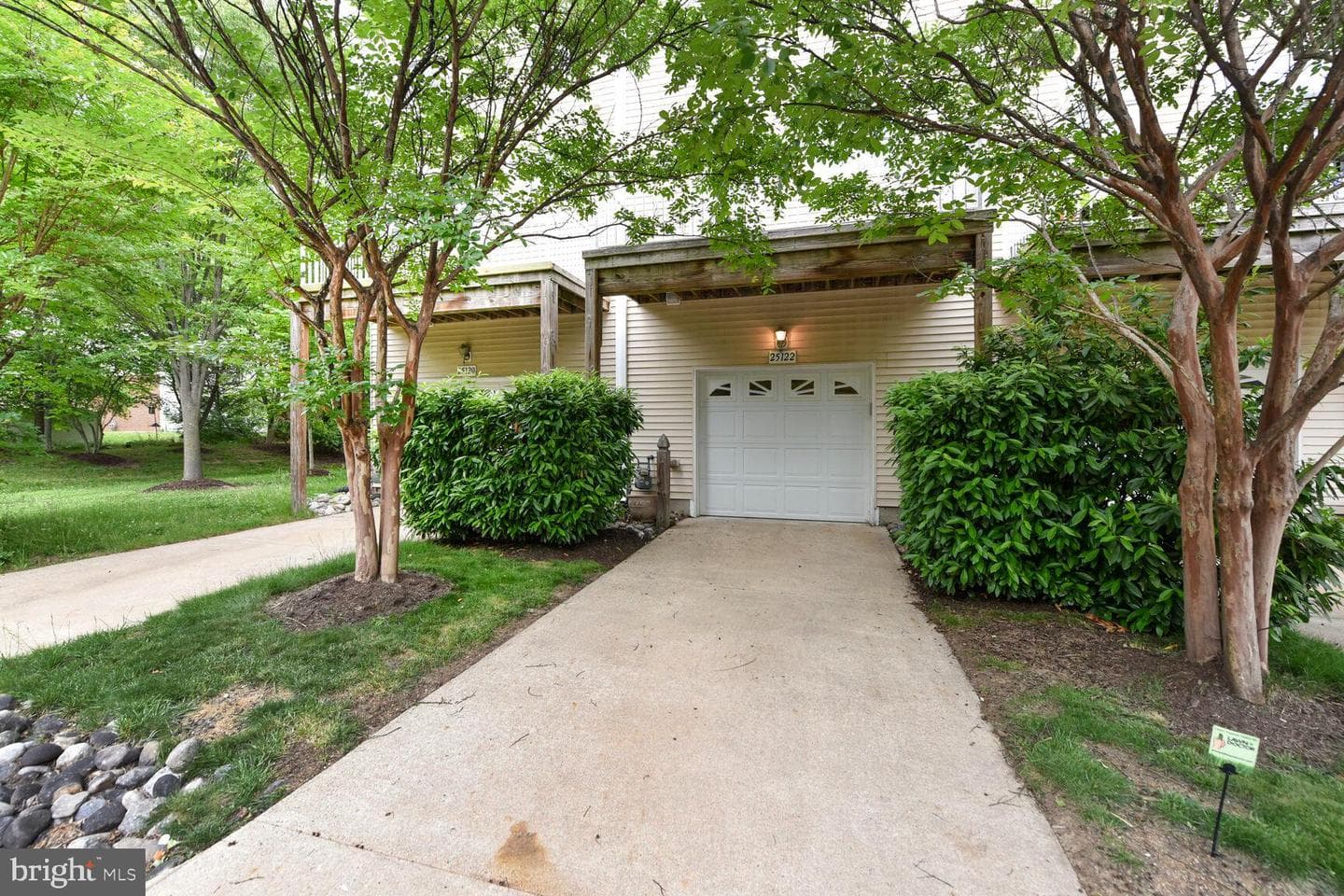 25122 Omaha Terrace photo 9