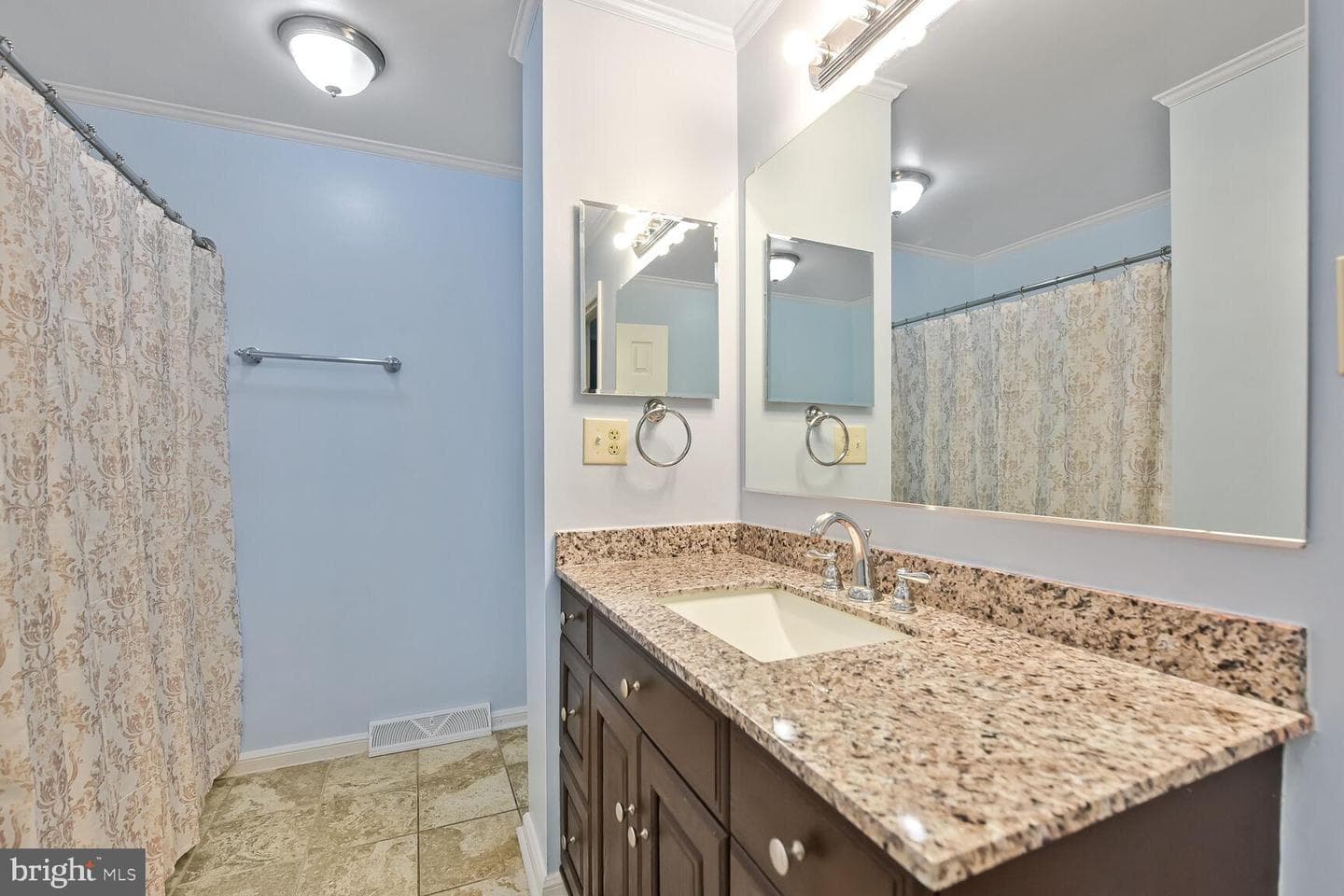 243 Loudoun Street SW #f photo 10
