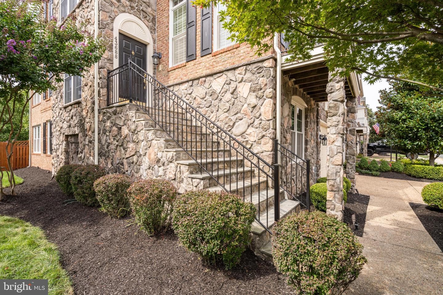 43688 Lees Mill Square photo 3