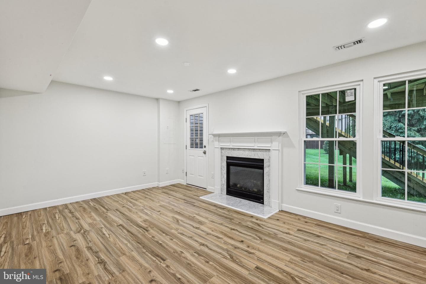 43212 Chokeberry Square photo 3