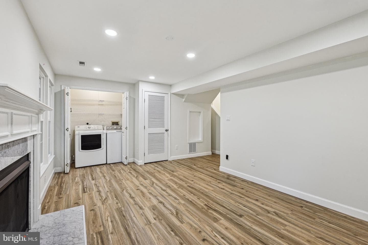 43212 Chokeberry Square photo 5