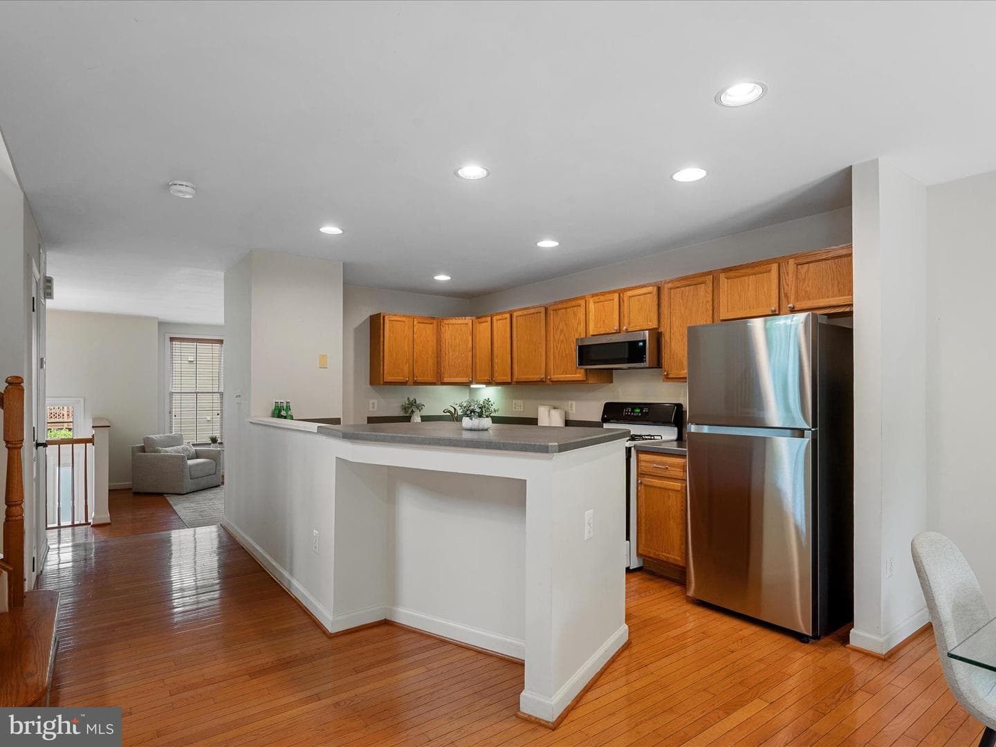 119 Maximillian Court SW photo 13