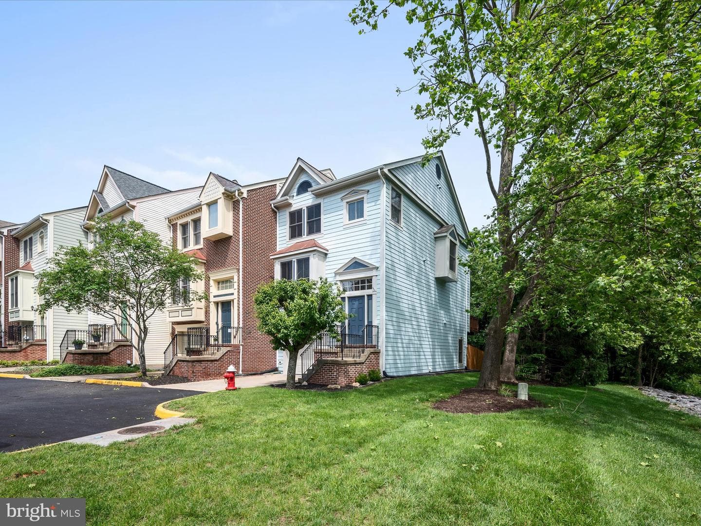 119 Maximillian Court SW photo 2