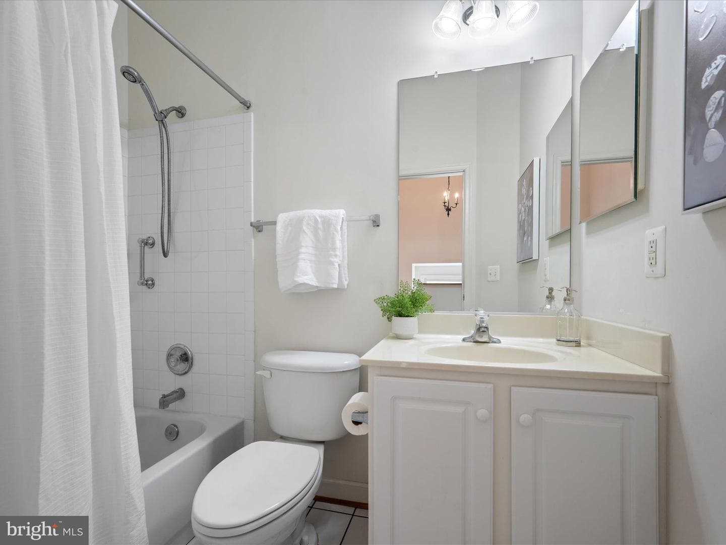 119 Maximillian Court SW photo 25
