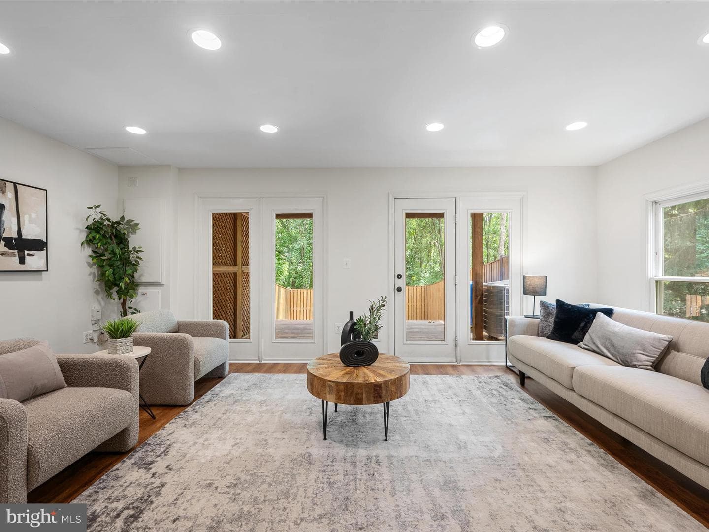119 Maximillian Court SW photo 30