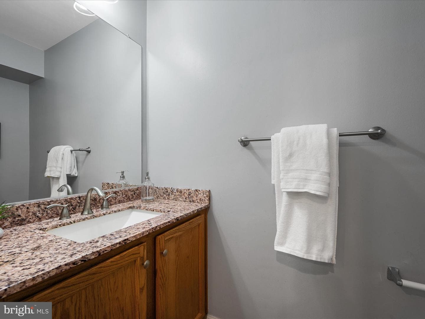 119 Maximillian Court SW photo 31