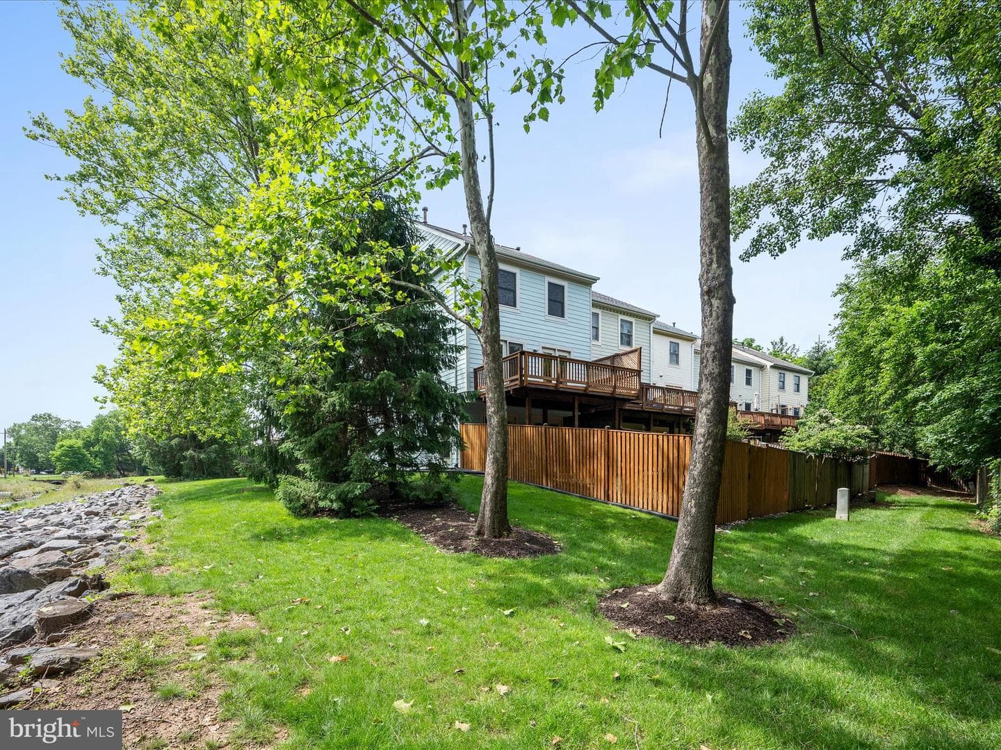 119 Maximillian Court SW photo 40
