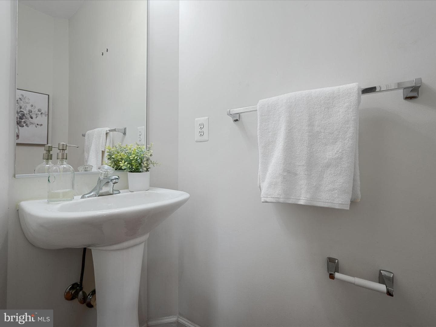 119 Maximillian Court SW photo 7